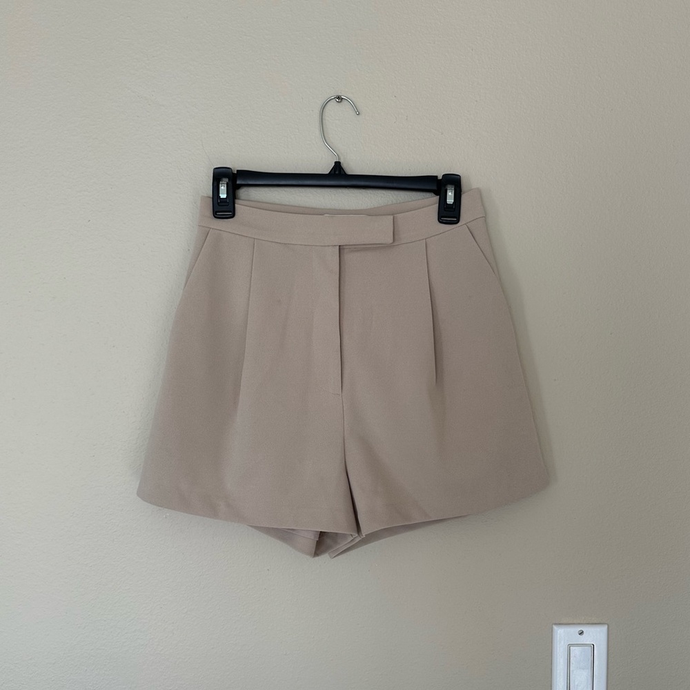 Relaxed slack shorts